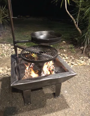 Backyard Fire Pit with Stabiliser, Swinging Grill, BBQ Pan & Cradle