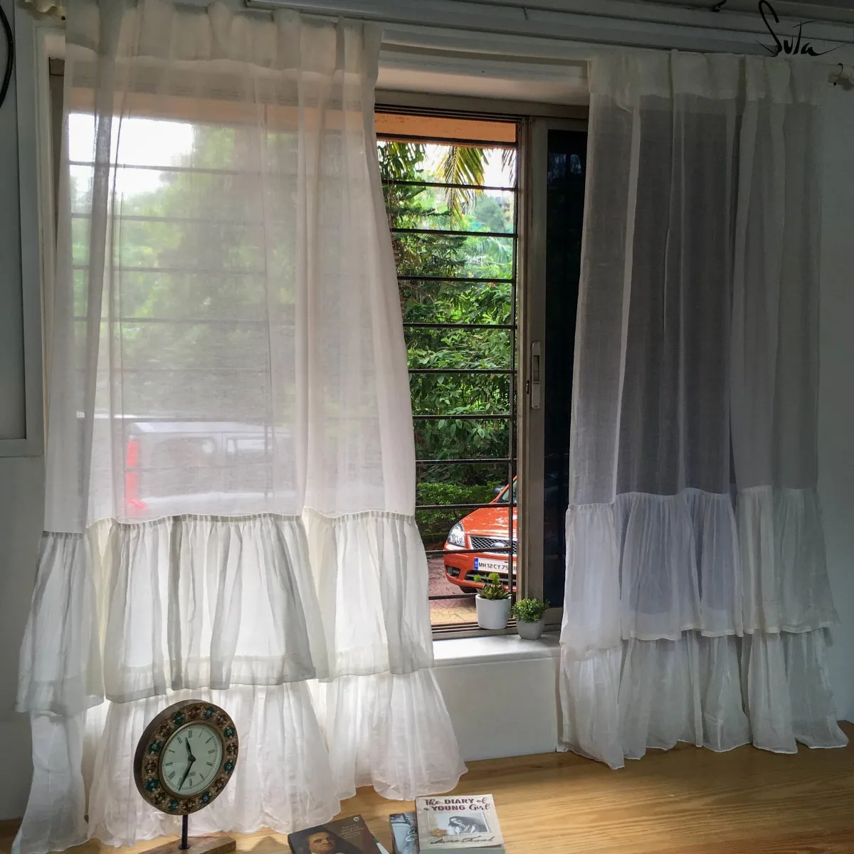 I Dream Of Clouds (Curtain)