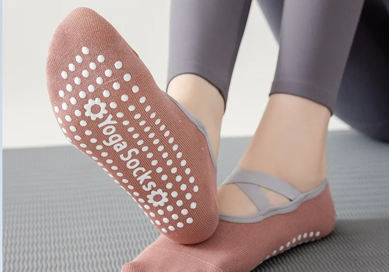 Professional Fitness Sports Anti-Skid Dispensing Instep Cross Strap Yoga Socks Dance Floor Socks